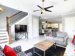 Sleeps 10 * House + Apt *Pool*Near Disney*GolfView