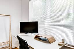 Design District Home *Fully Updated * Parking*Yard