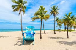 Luxury Beach Home•Pool•2 beds/3 bath•Walk to Beach