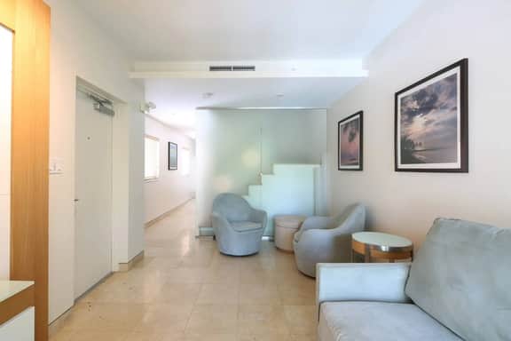 Stunning Townhouse * Full kitchen! * Sleeps 6