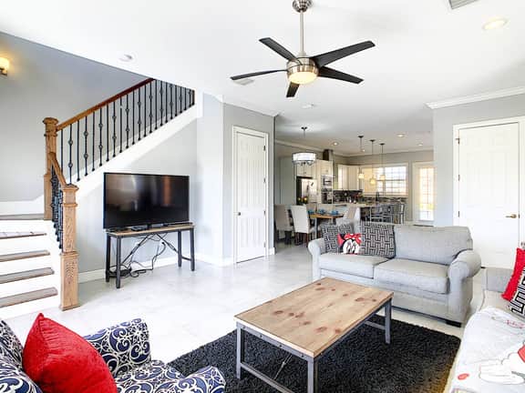 Sleeps 10 * House + Apt *Pool*Near Disney*GolfView