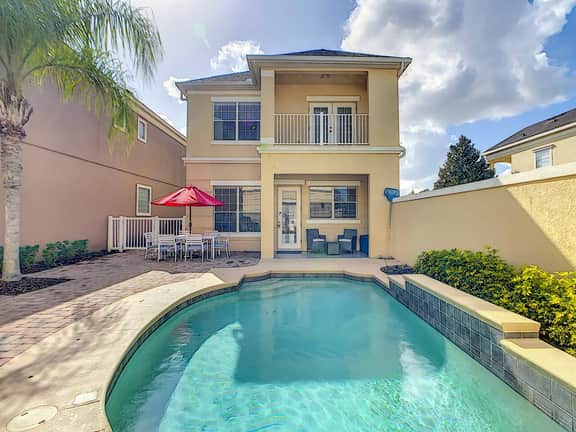 Stay in style*3 bed/2 bath*Like new*Pool*golf view