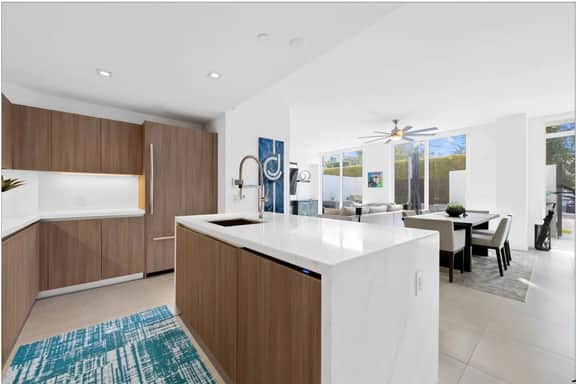 Beach 3BR TH • Pool • Sleeps 6 • No Resort Fee
