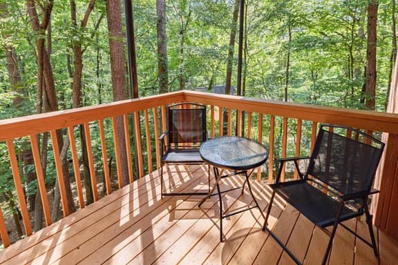 Guest House*stunning retreat*surrounded by forest
